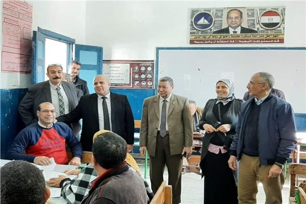 وكيل تعليم دميـاط يتفقد أعمال كنترول الشهادة الإعدادية