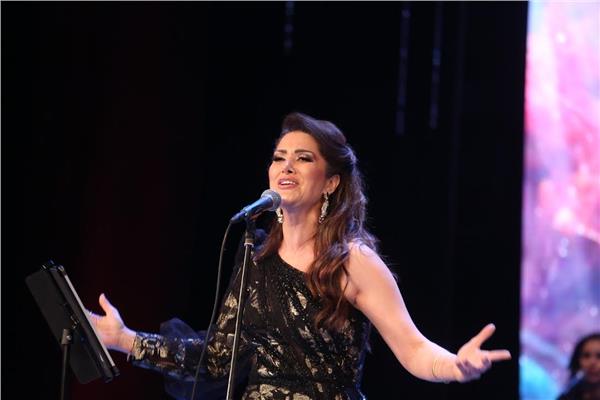 الفنانة الأردنية زين عوض