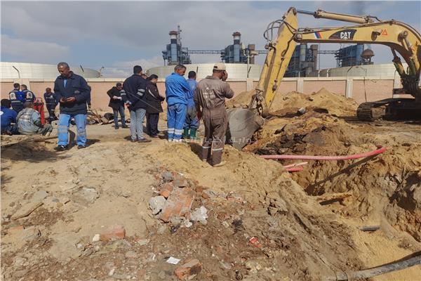 متابعة أعمال اصلاح انفجار "خط مازوت" في أبو سلطان بالإسماعيلية