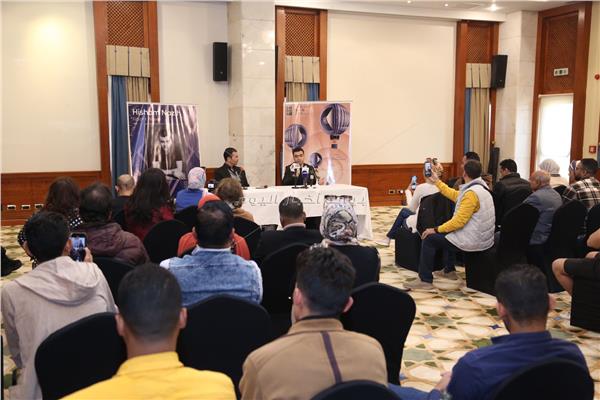 هشام نزيه في ندوة تكريمه بمهرجان الأقصر للسينما الأفريقية