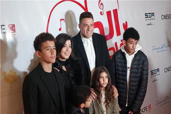 محمد نور وزوجته وأولاده