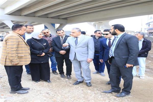 محافظ سوهاج يتفقد أعمال  تطوير نفق العروبة 