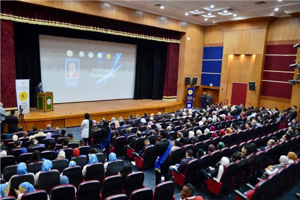 البرنامج التدريبي لإعداد القائد العربي