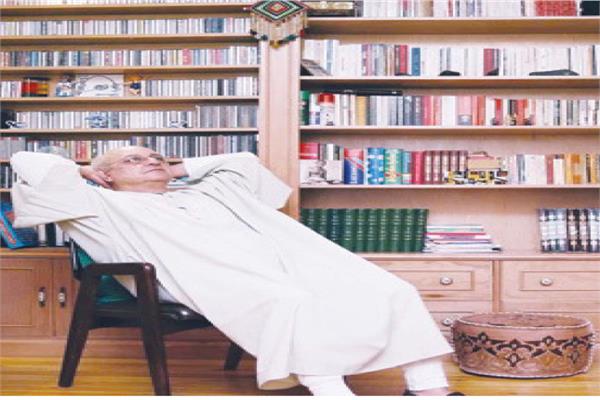 سيد حجاب يكتب : صيّاد الدهشة  