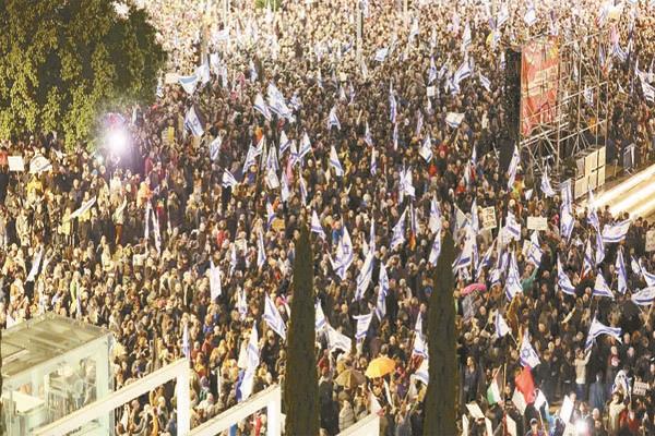 مظاهرات حاشدة ضد الإصلاحات القضائية فى تل أبيب