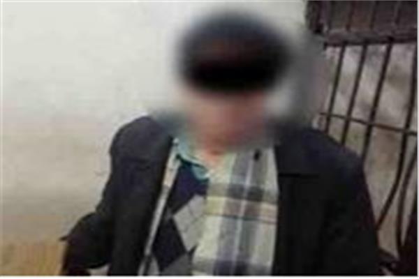 أحد المتهمين المضبوطين