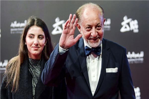 الفنان عبدالعزيز مخيون