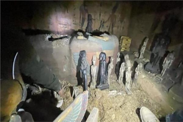 الآثار المقلدة