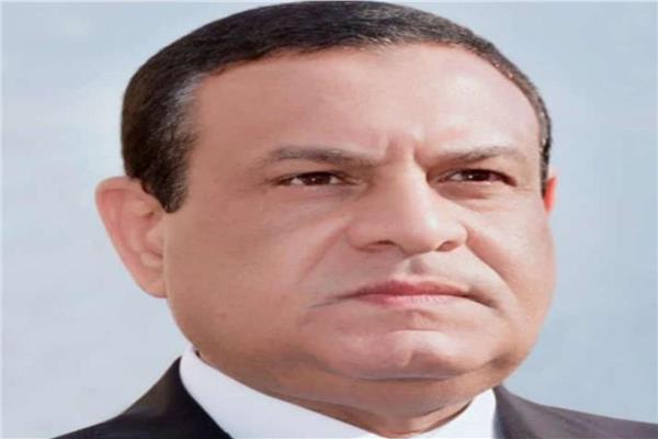 اللواء هشام آمنة وزير التنمية المحلية