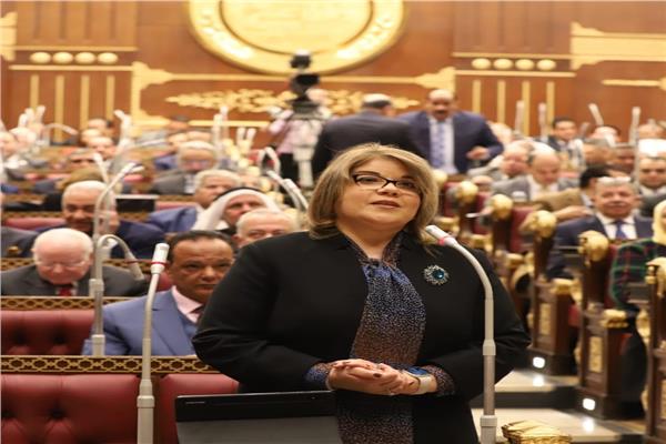 النائبة فيبي فوزي