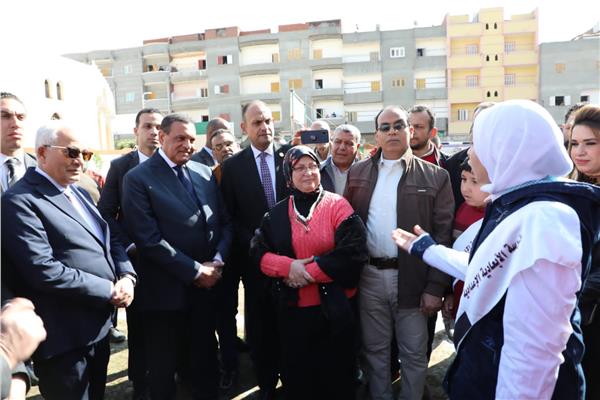جانب من زيارة الدكتور رضا حجازي وزير التربية والتعليم