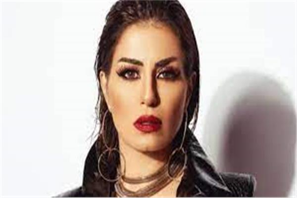 منة فضالي 
