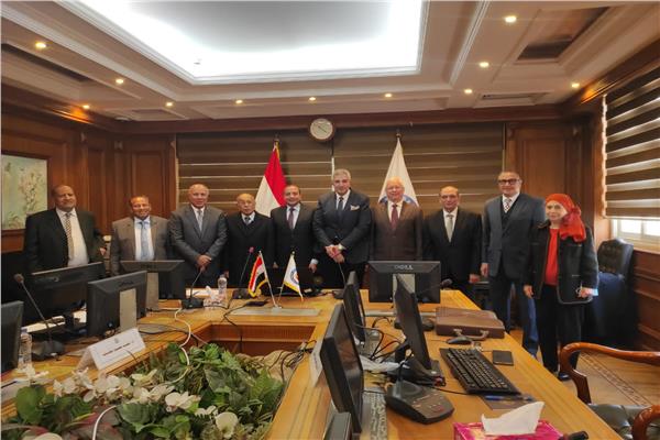اللجنة المُختصة بترشيح رؤساء الجامعات