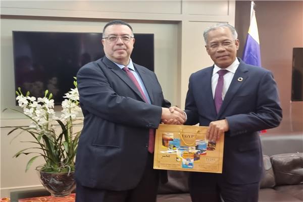 سفير مصر فى ماليزيا يبحث مع عمدة كوالالمبور تشجيع التعاون الفنى والتدريبى بين الجانبين