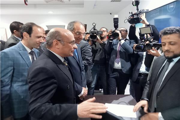جانب من افتتاح وزير العدل ووزير الاتصالات ومحافظ الجيزة فروع توثيق مميزة للشهر العقاري ب 6 أكتوبر