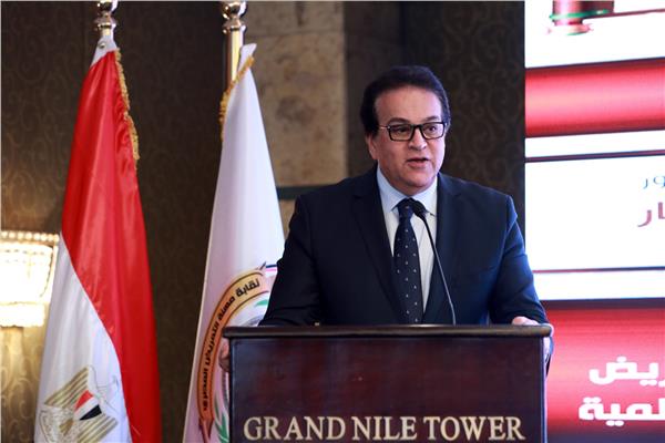  د. خالد عبد الغفار وزير الصحة