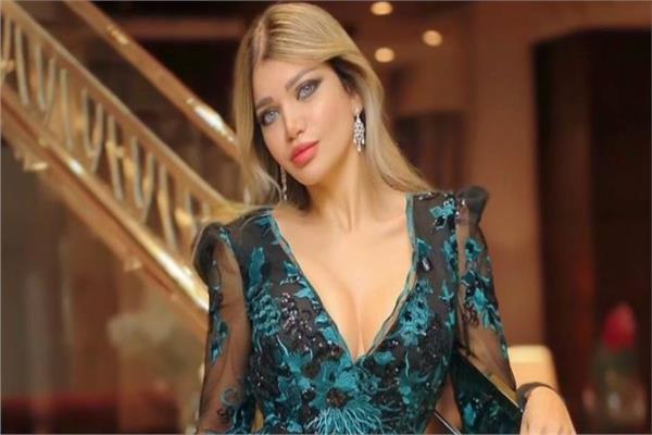 الاعلامية ياسمين الخطيب 