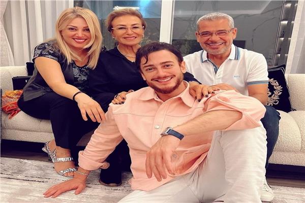مصطفى الأغا وسعد لمجرد