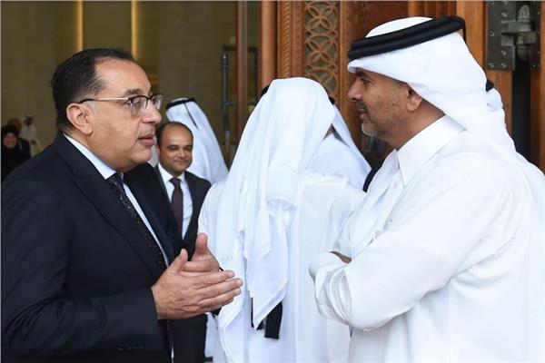 رئيس مجلس الوزراء خلال زيارته لقطر