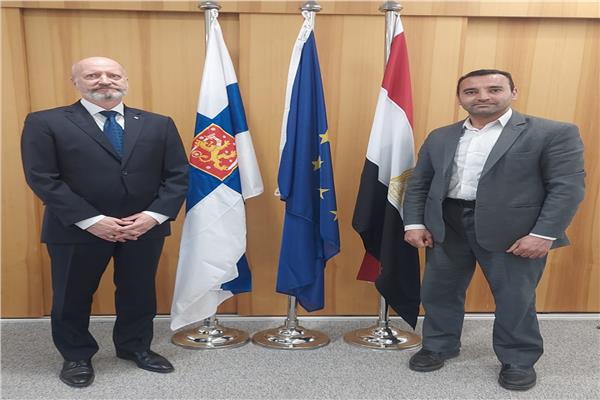 سفير فنلندا مع محرر بوابة أخبار اليوم