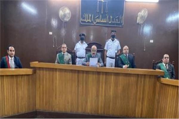 هيئة المحكمة برئاسة المستشار طارق يسري مصطفى
