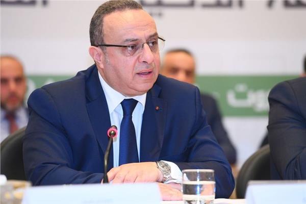 الدكتور وسام فتّوح