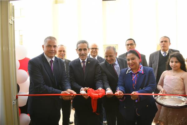 افتتاح المعرض الأول لطلاب الجامعة التكنولوجية