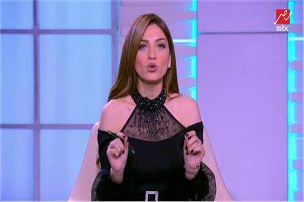 ياسمين عز