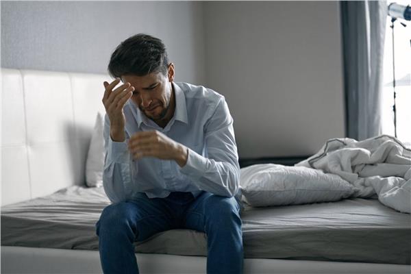 مصاب بالاكتئاب