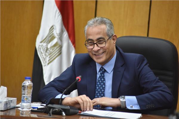 وزير القوى العاملة