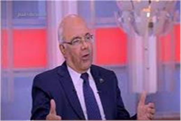 الدكتور محمد عطيه الفيومي