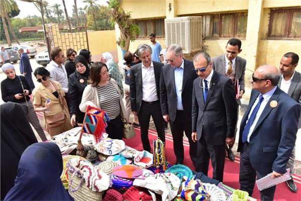 جانب من الزيارة زيارة لمركز الخدمات المتكاملة  بأسوان