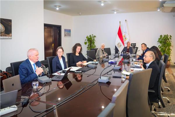 وزيرة البيئة 
