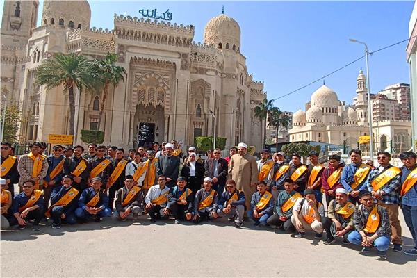 الطلاب الوافدين