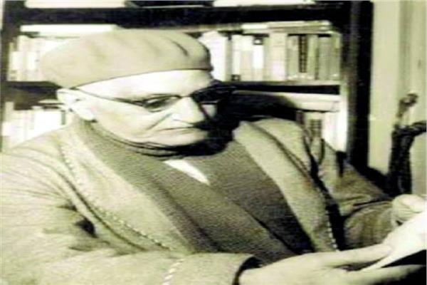عباس محمود العقاد عملاق الفكر الأدبي