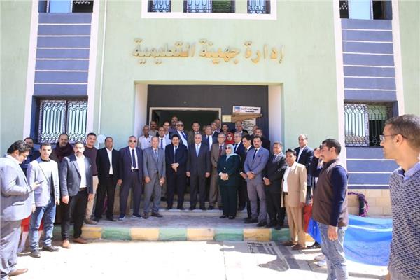 أثناء افتتاح مبنى إدارة جهينة التعليمية الجديد