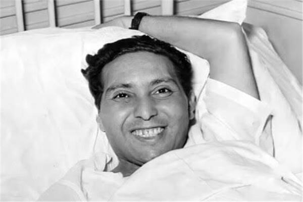 عادل خيري