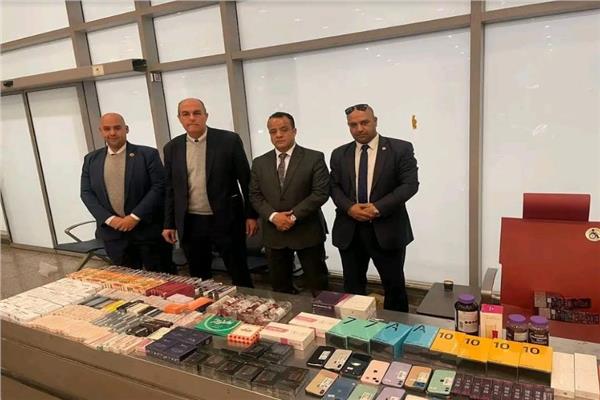  جمارك مطار القاهرة 