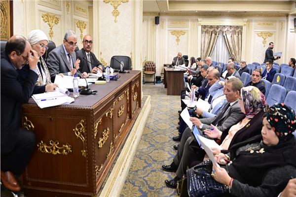  القوى العاملة بالنواب توجه الشكر للرئيس السيسى