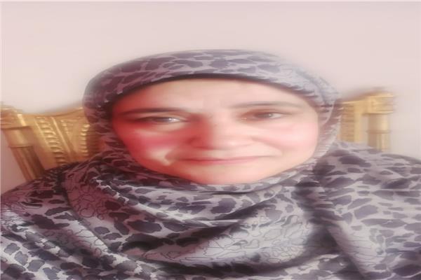    الأم المثالية بالبحيرة
