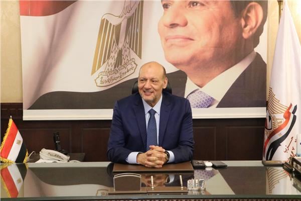 مستشار حسين أبو العطا، رئيس حزب ”المصريين"
