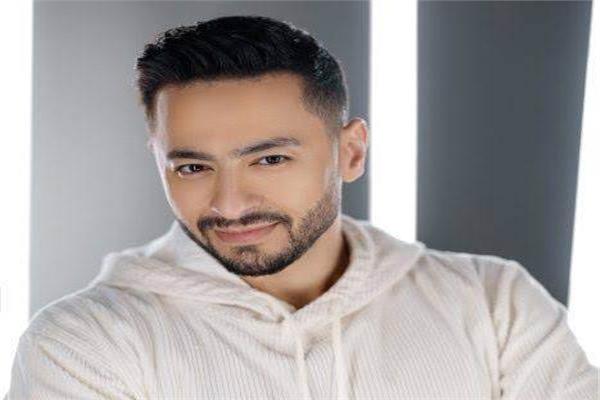 النجم حمادة هلال