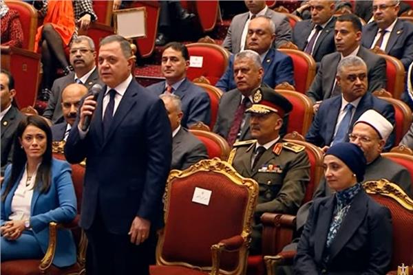 اللواء محمود توفيق وزير الداخلية