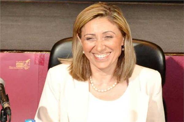 لدكتورة نيفين الكيلاني وزيرة الثقافة