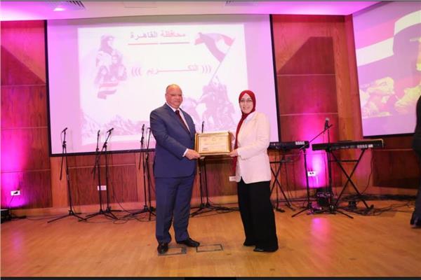 محافظ القاهرة يكرم ٤١ أم مثالية