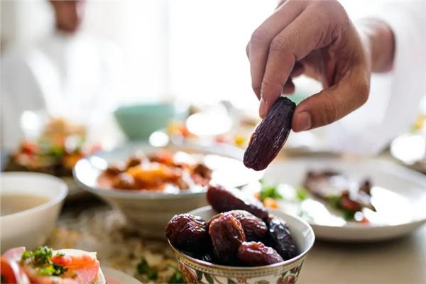 تعرف على موعد السحور والإمساك وأذان الفجر