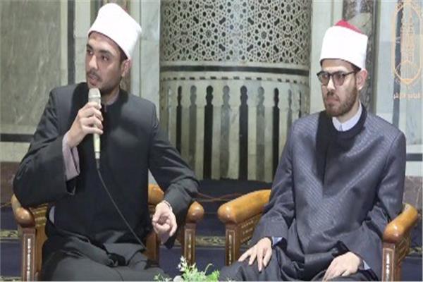 فاعليات ملتقى الظهر بالجامع الأزهر