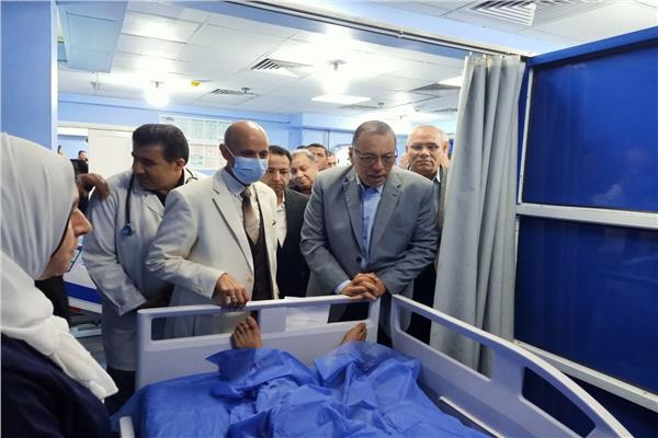 زيارة لمستشفى بلبيس المركزي للاطمئنان على الحالة الصحية لمصابي حادث اصطدام سياره ميكروباص