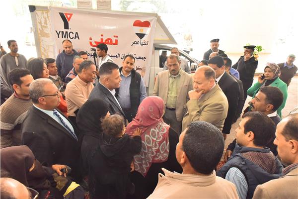 محافظ أسيوط يطلق قافلة مساعدات لتوزيع كراتين رمضان  بالتنسيق مع جمعيات أهلية 
