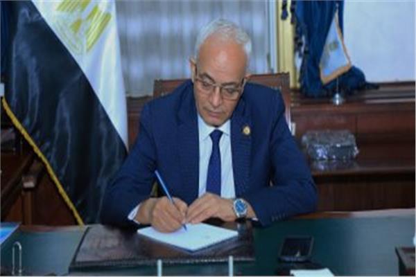 رضا حجازي، وزير التربية والتعليم